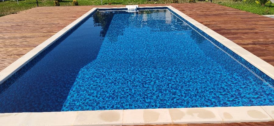 pool200